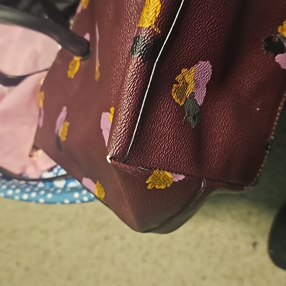 A authentic Coach handbag - Picture 4 of 5